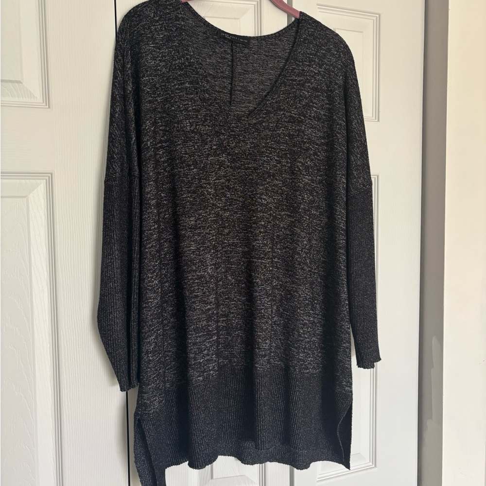 Joan Vass Woman | New York V-neck Marled Tunic-length Top-Dark Gray/Black 1X